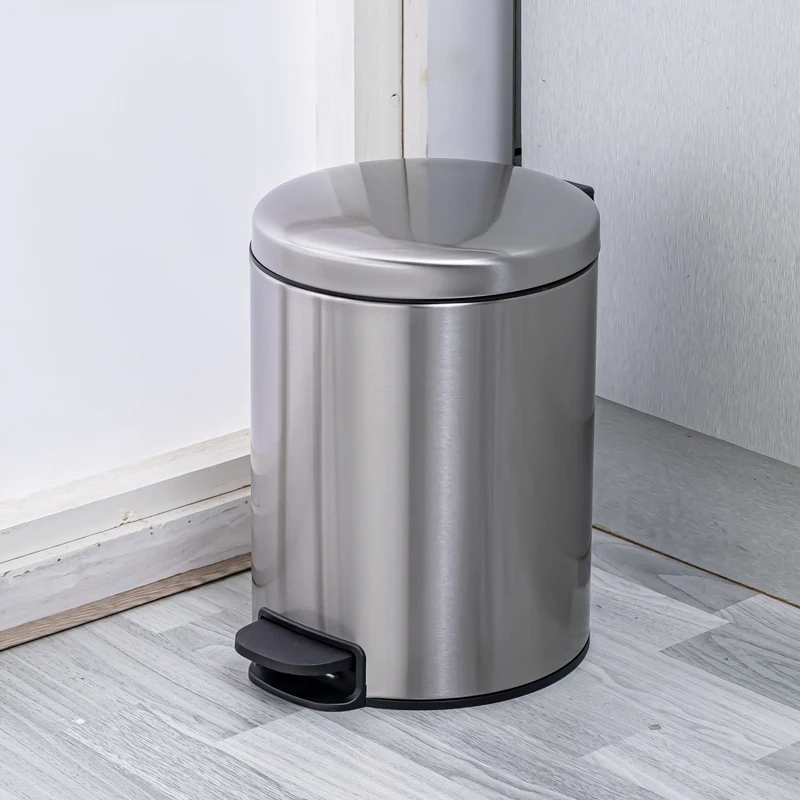 Gray helmet for bikers